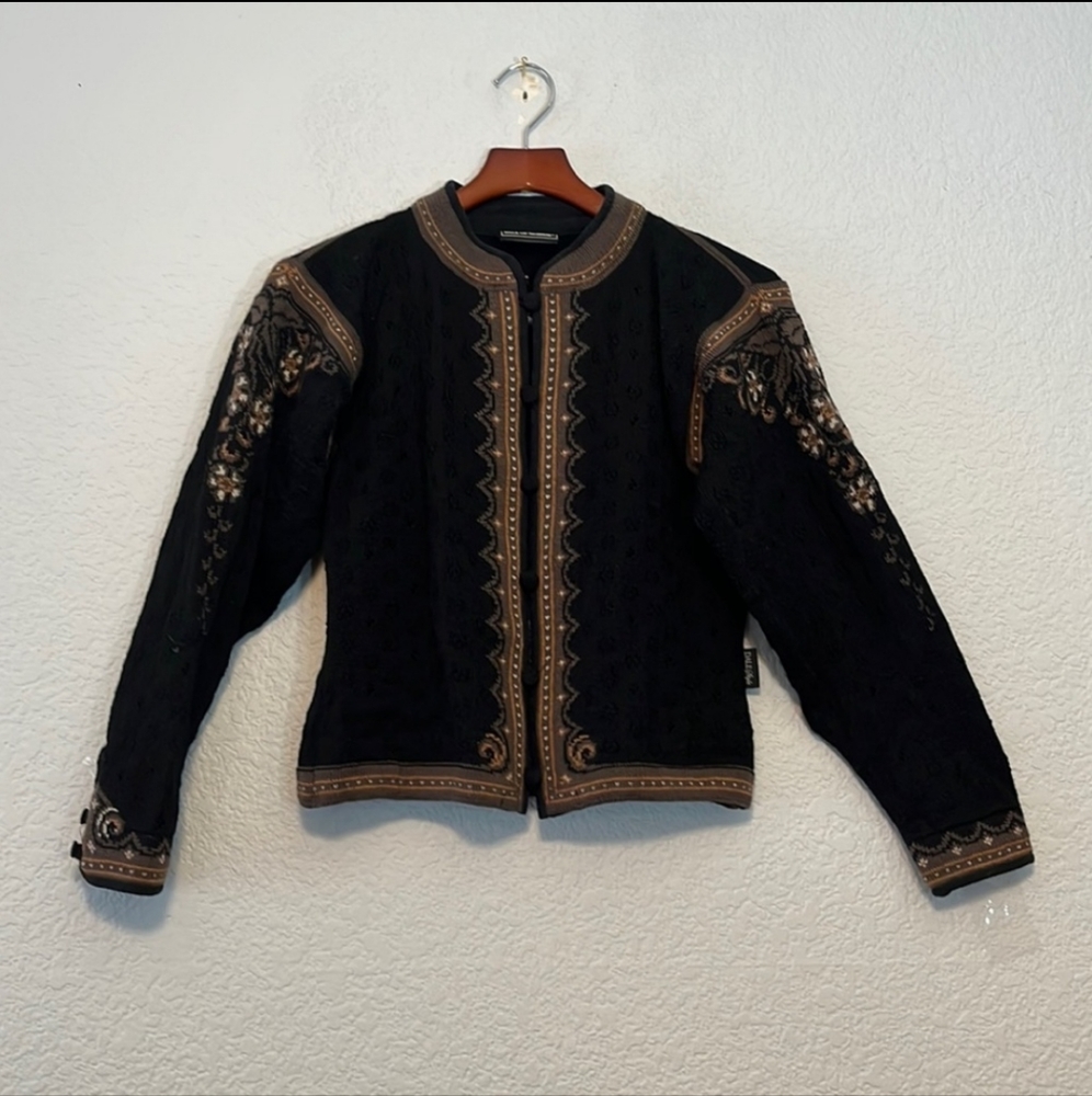 Dale of Norway wool knit floral cardigan sweater.